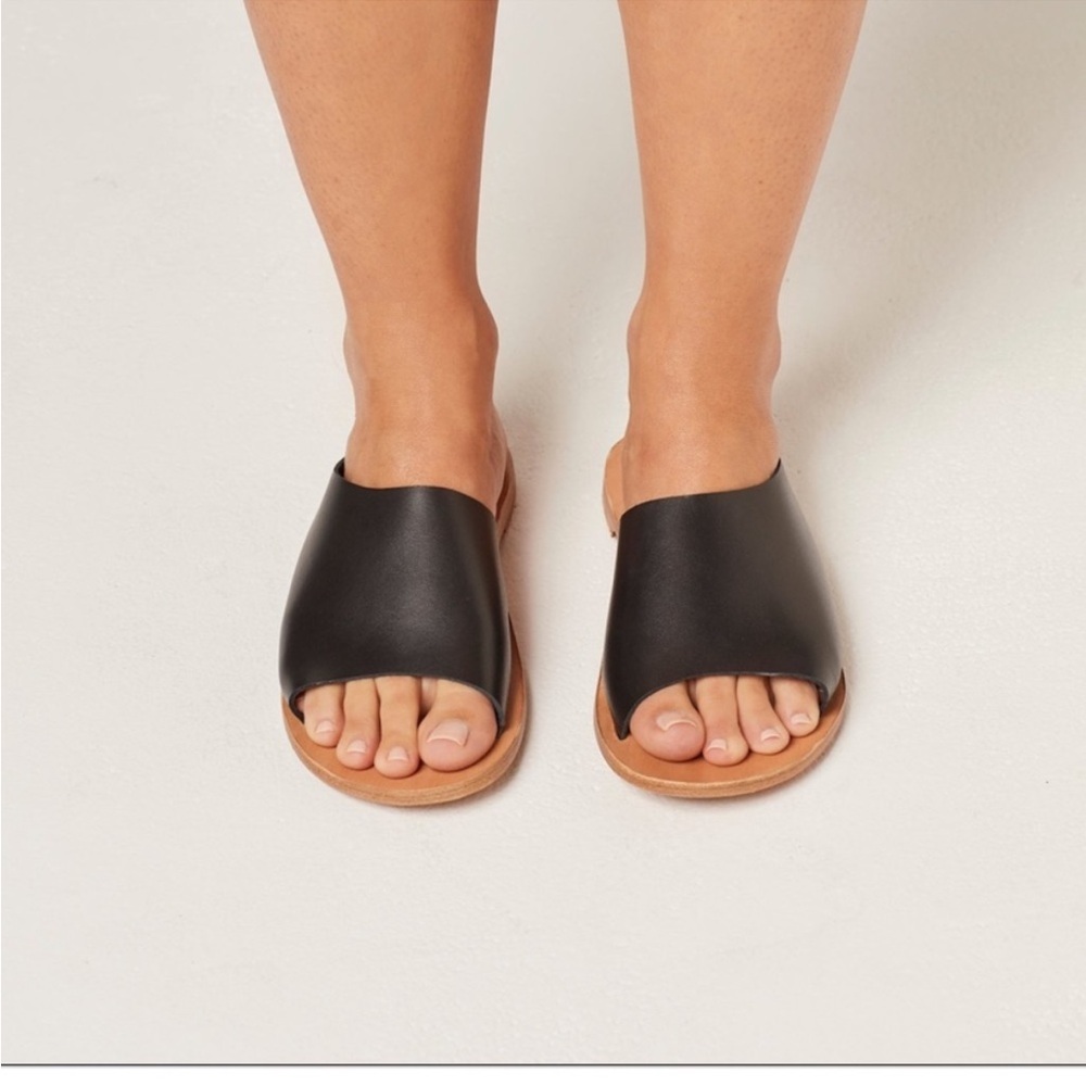 L Space - Laguna Sandal.